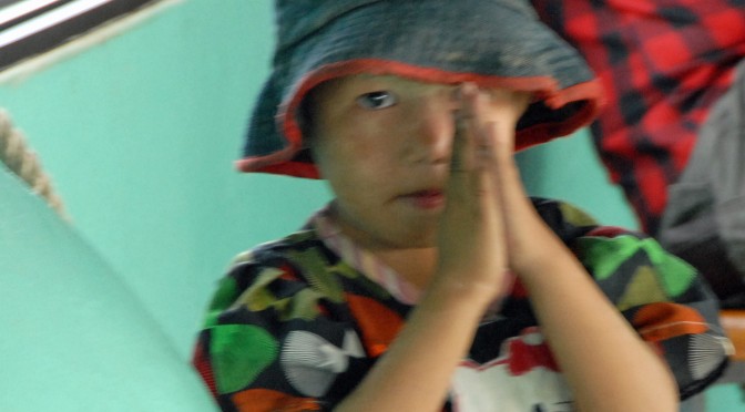 thai-toddler-in-traditional-thx